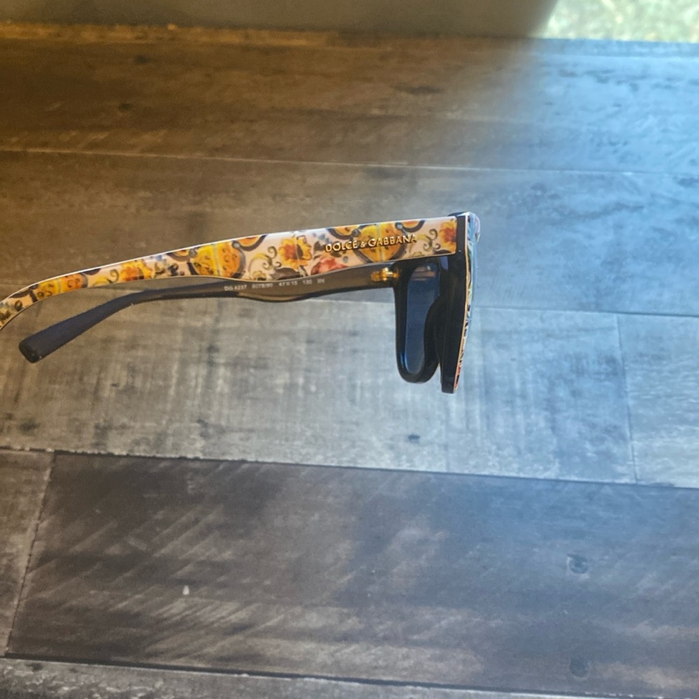 Dolce & gabbana shades